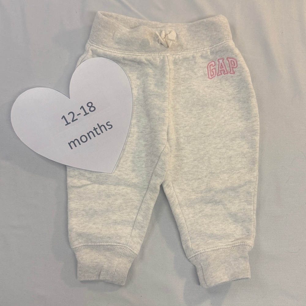 GAP - Kids 12 to 18 months - Light Grey Joggers with embroidered Pink Logo